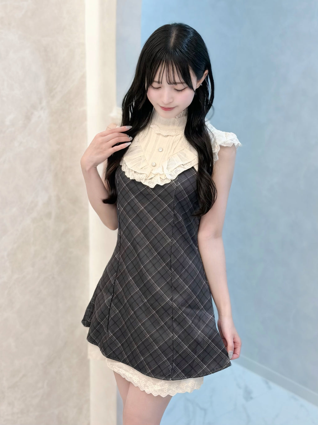 リボン付きフリルドーリーチェックワンピ