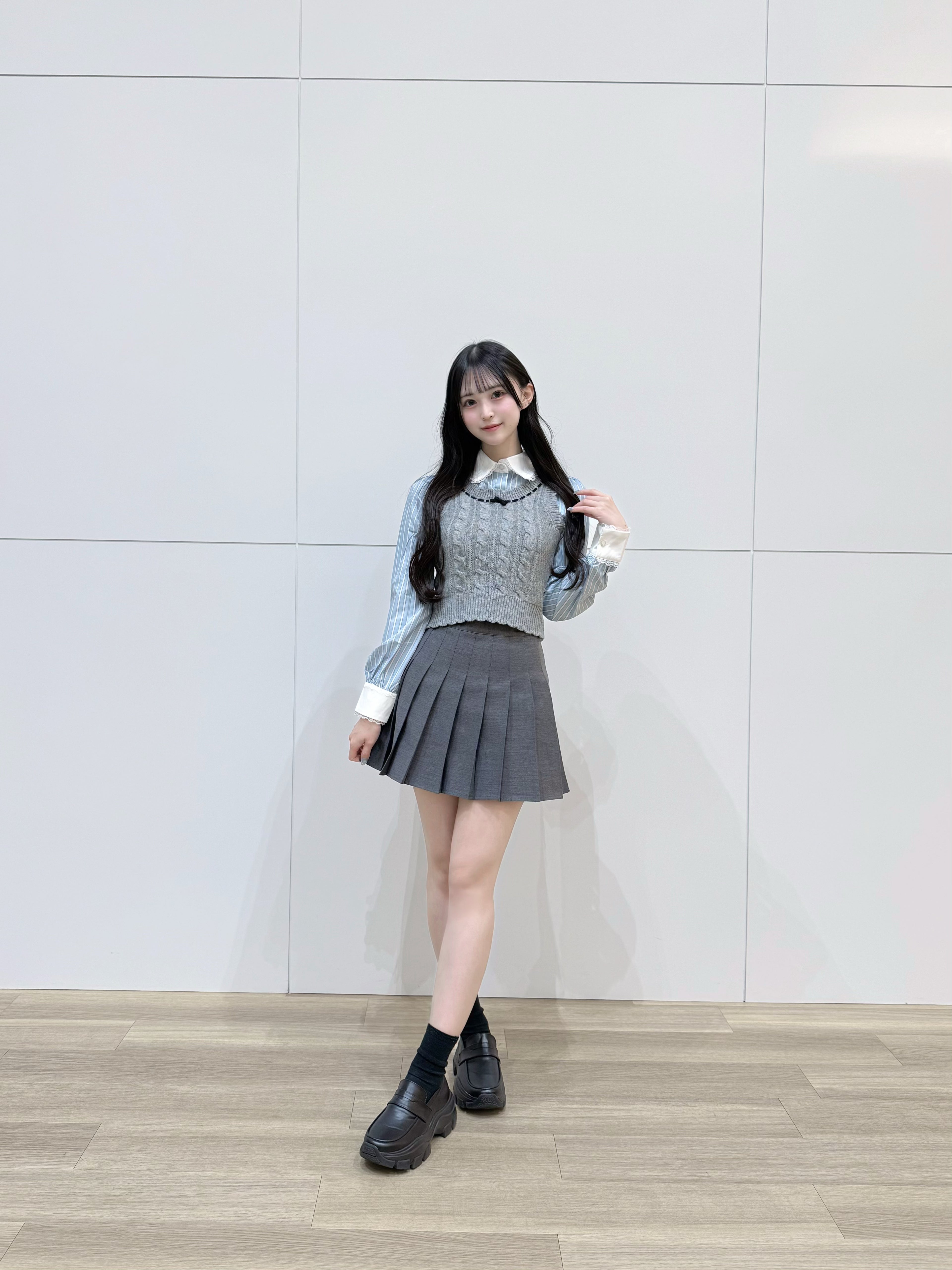リボンニットベスト×フリルブラウス×プリーツスカート 3Pセットアップ